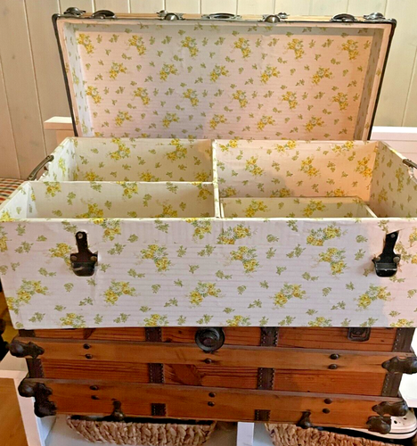 1900s Early American Style Original Condition Pine Metal Travel Storage Trunk - Picture 3 of 21