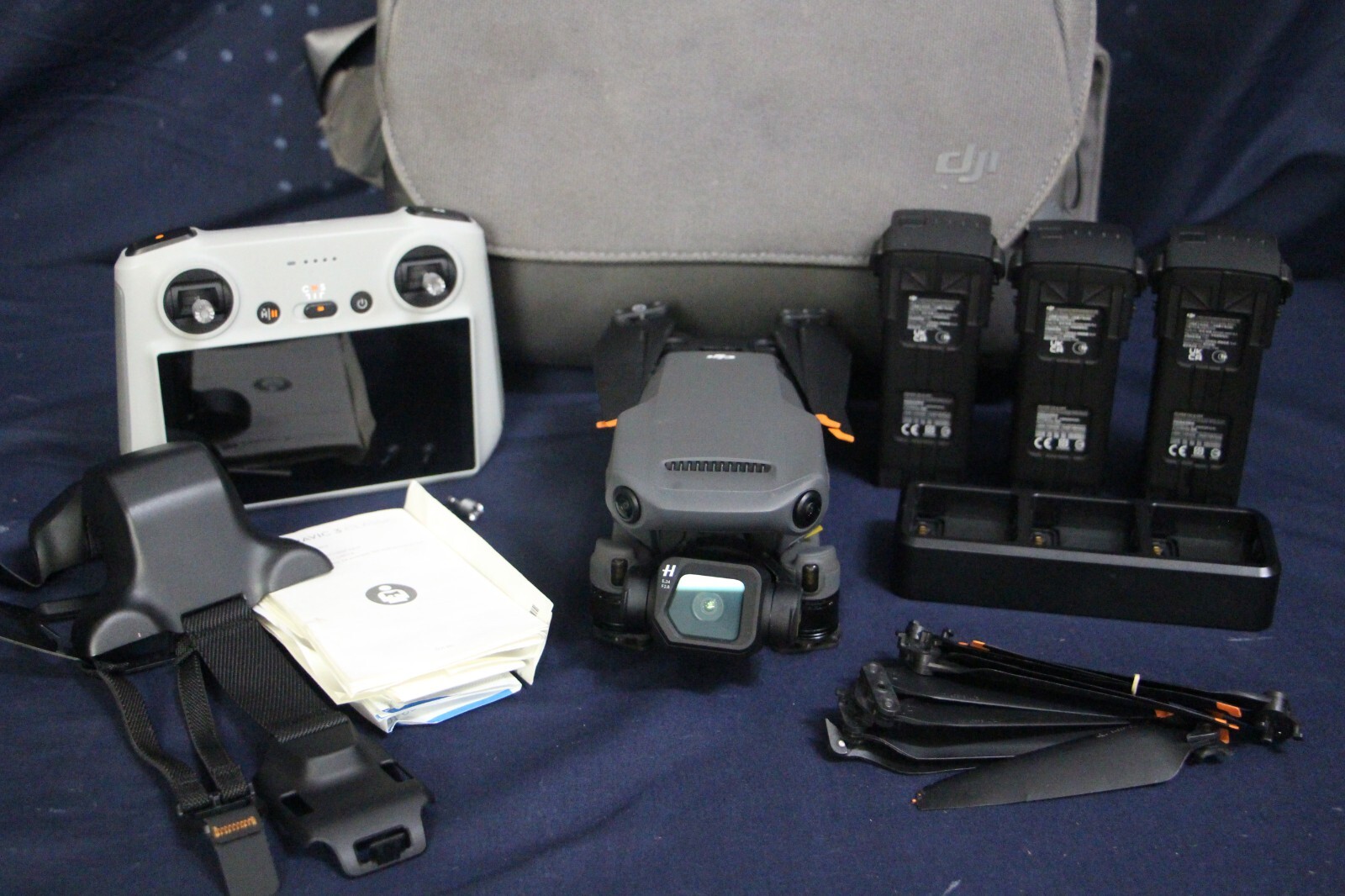 DJI Mavic 3 Classic Camera Drone With Remote Control - Gray-image