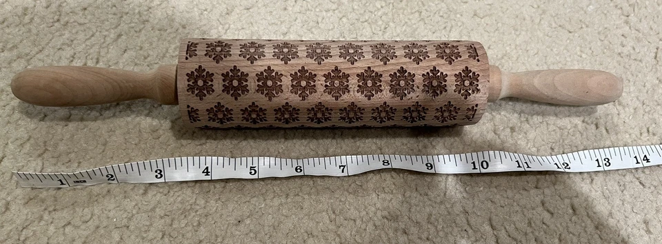 Snowflake Rolling Pin Wooden Roller, Snowflake Embossed. 14” Long. - Image 3 of 3