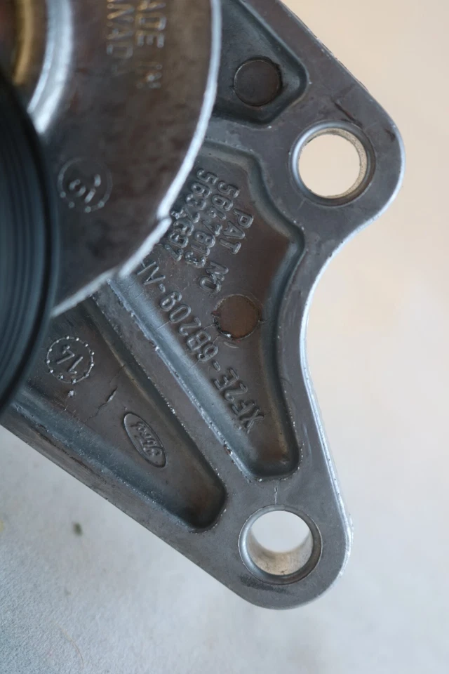 OEM 1999-2007 Ford Freestar Monterey drive Belt Tensioner XF2Z6B209AA 4750587 - Image 4 of 4