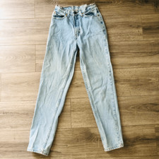 vintage jordache light wash mom jeans high waisted tapered leg yellow pocket tag