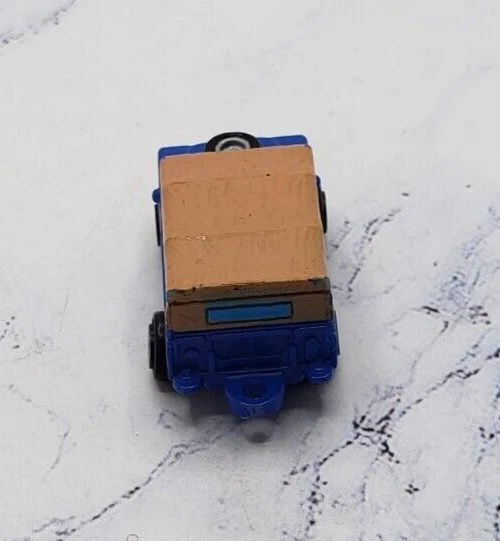 Micro Machines Vintage 1987 Land Rover Blue - Image 4 of 4