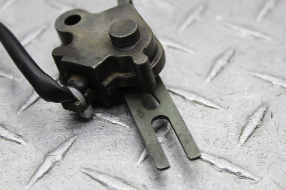 2002 KAWASAKI NINJA ZX12R ZX1200B KICKSTAND SENSOR W/ BRAKE SENSOR - Image 2 of 4