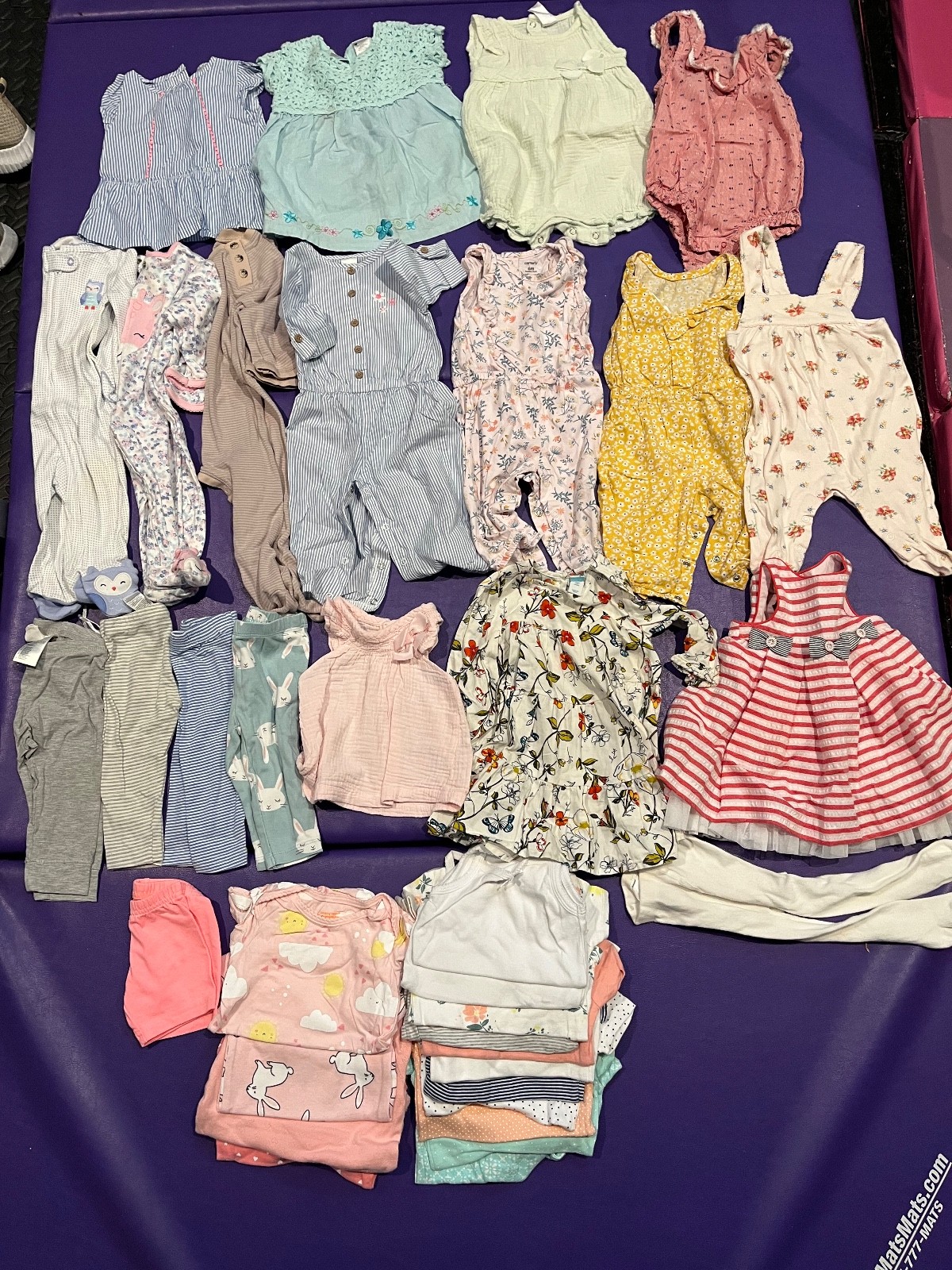Enorme lote de ropa de marca para bebés niñas 6 meses 6-12m 6-9m primavera verano