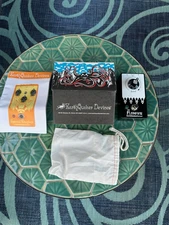 EarthQuaker Devices Arrows Pre-Amp Booster Pedal