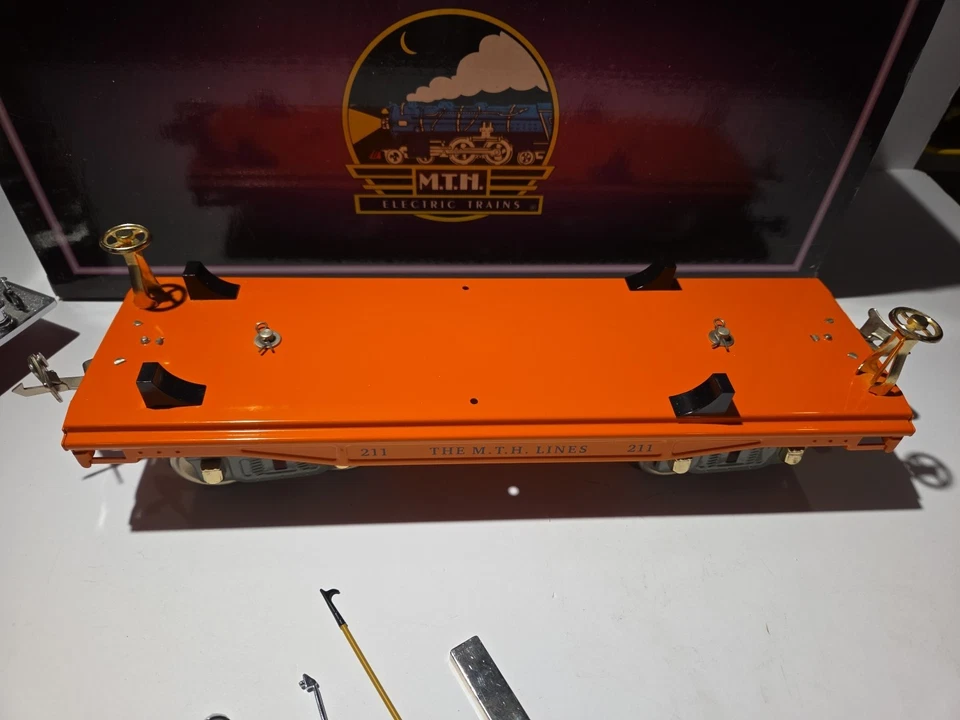 MTH Standard Gauge 10-2106 No.211 Flat Car With George Town Fire Truck Rare - Image 3 of 4