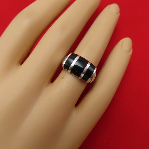 Vintage Ring Sterling Silver Band Black Onyx Gemstone Inlay Sz 5 Modernist 267a - Picture 2 of 14