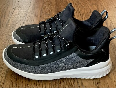 Nike RUN UTILITY SHIELD Running Shoes WOMENS Water Repellent Reflective  FAST