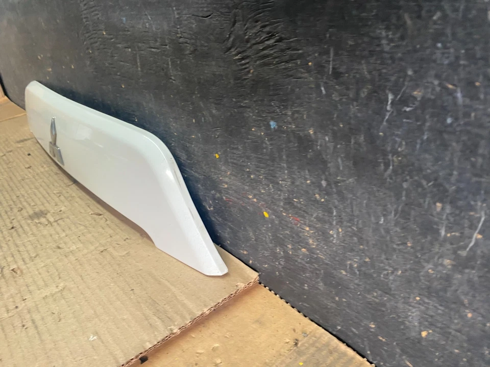 2007 to 2013 Mitsubishi Outlander Rear Hatch Tailgate Trim Molding OEM S5642 DG - Image 2 of 4