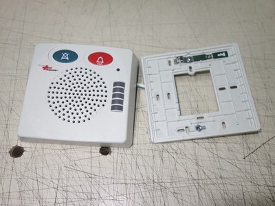Rauland Responder 5000 R5KSDTY Duty Station w/ Wall Mount