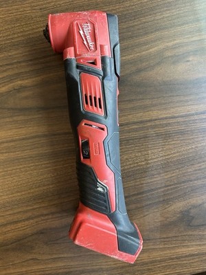 TESTED WORKING-Milwaukee 2626-20 Multi-Tool(tool only)- FAST SHIPPING