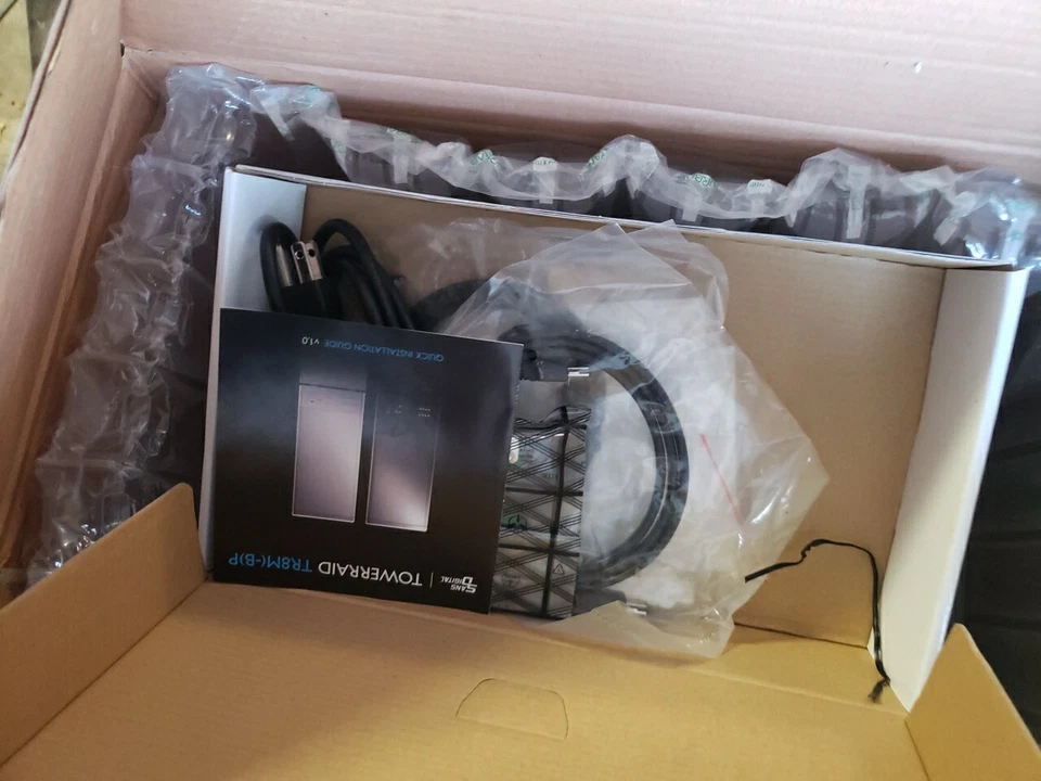 Sans Digital Tower Raid TR8X+B Foto 2 de 3