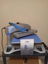 Stahls Hotronix  Fusion 16 x 20 Heat Press Machine Used And In Good Condition 