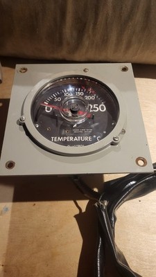 QualiTROL Water Temperature °c  Guage  DAL- 093-31 (120°) Water Temp Switch Used