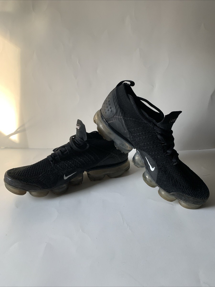 black vapormax womens 8.5