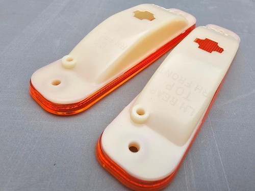 GMC Chevrolet Side Marker Lamp Amber Driver Left Passenger Right Side Pair - Picture 14 of 19