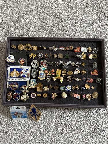 lot of 83 lapel pin Mixed Assorted