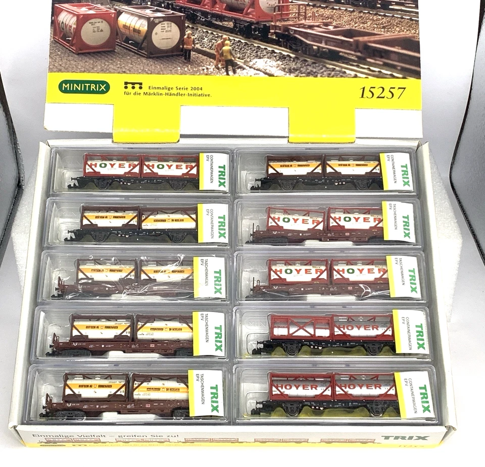 Trix Minitrix 15257 N-Scale DB Taschenwagen- und Containertragwagen-Set - Image 4 of 4