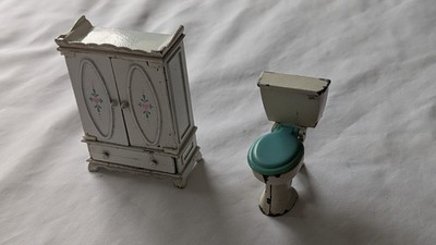 Vintage Mattel ''The Littles'' - Die Cast - Puppenstube Kleiderschrank & Spot-On Toilette