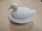 Vtg Westmoreland Duck On Nest White Milk Glass Covered Dish Basket Weave Bowl