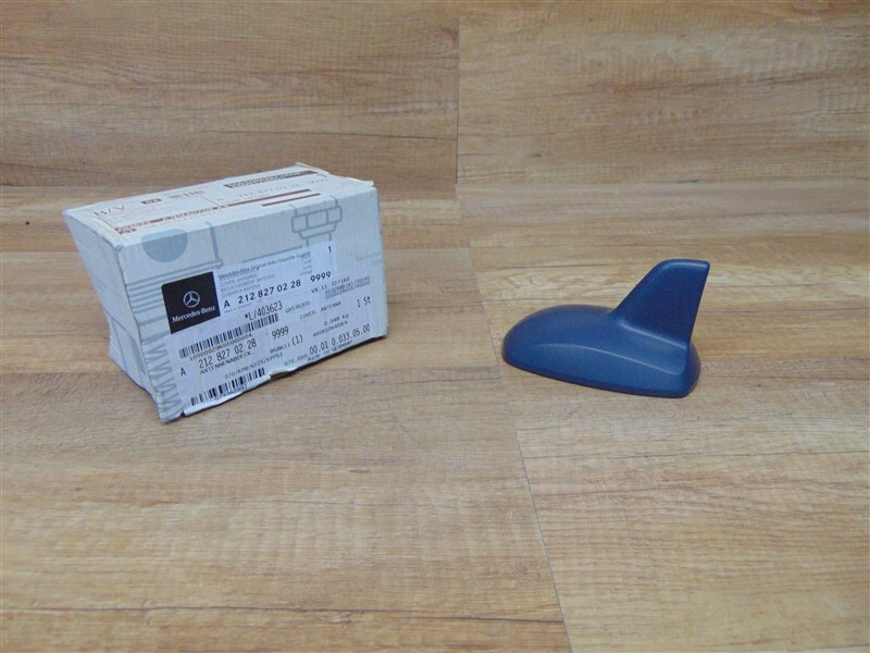 Brand New Antenna Cover Genuine Mercedes W117/W246/W292 