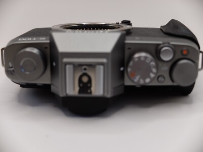 Fujifilm X-T100 Mirrorless Digital Camera Lens Kit XC15 Fujifilm X-T100 Mirrorless Digital Camera Lens Kit XC15