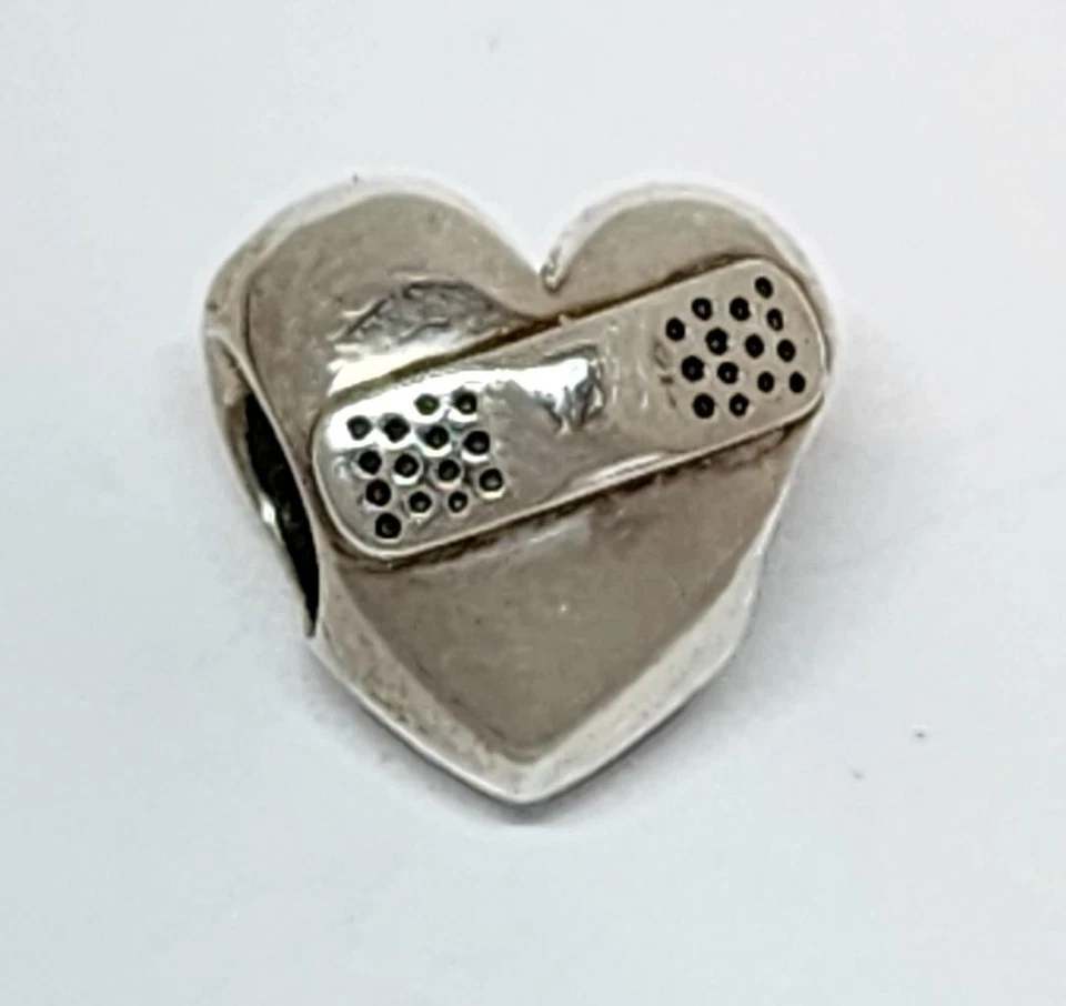 Chamilia HEART OF A NURSE ~ NURSES MAKE IT BETTER BANDAID Silver Bead 2010-3462 - Image 3 of 4