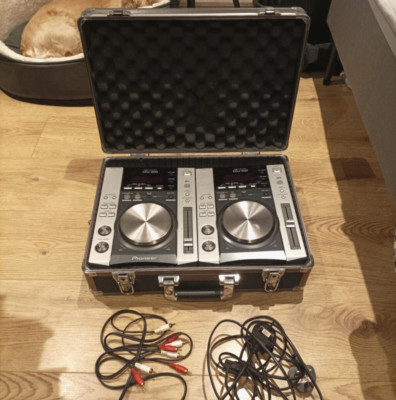 X2 Pioneer CDJ-200 Paar - mit tragbarer Tragetasche, alle Kabel enthalten
