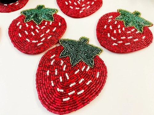 Set of 6 coasters, drink coasters, strawberry beaded coasters - Picture 2 of 8