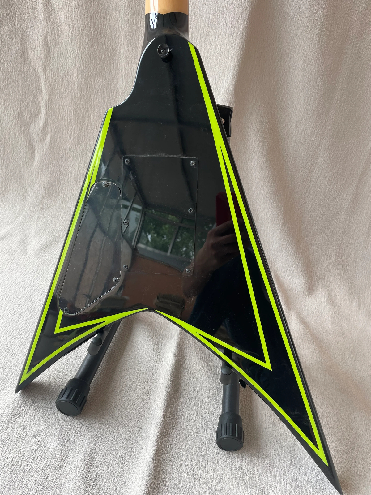 Picture 2 of 6
