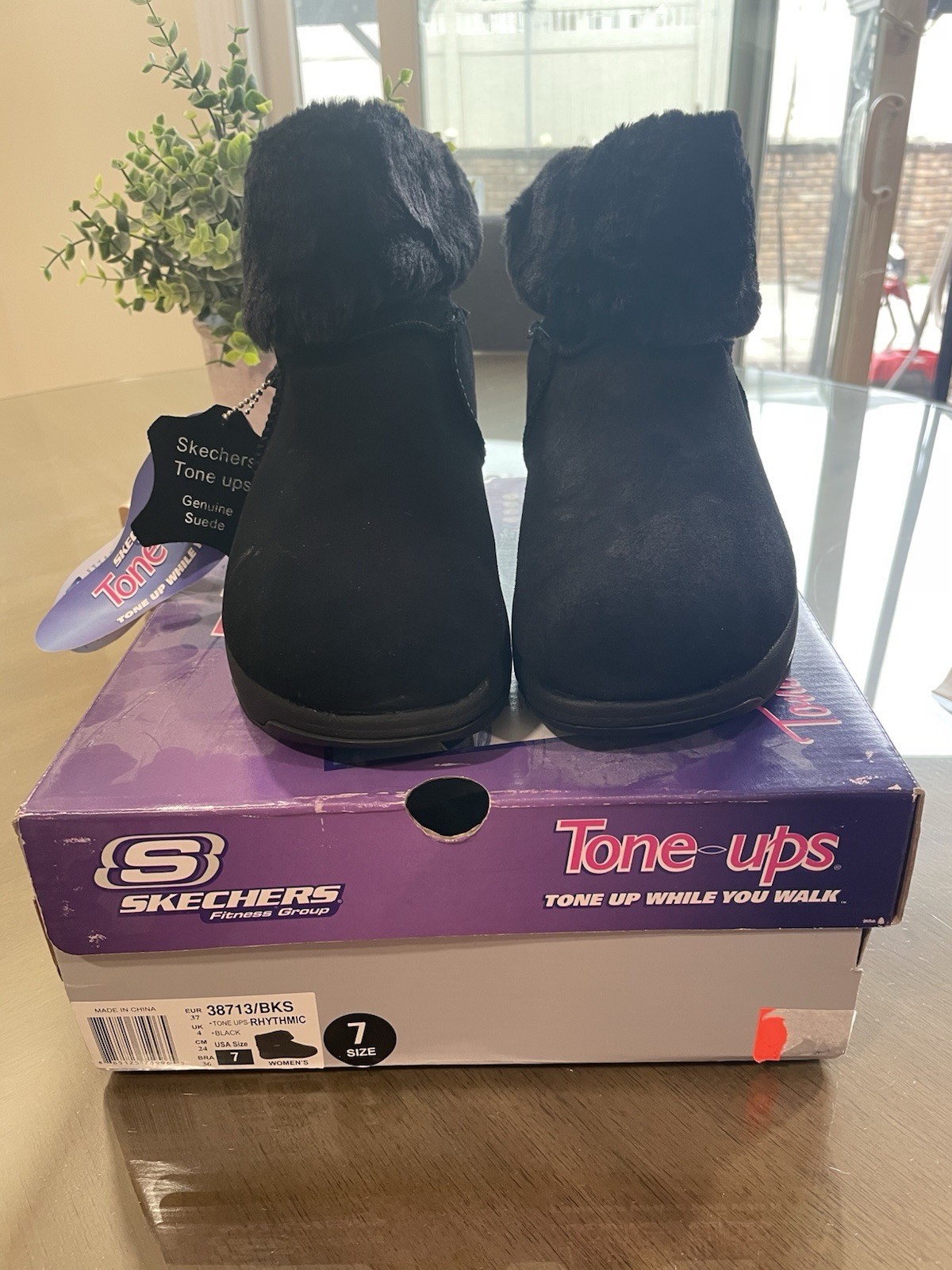 SKECHERS Tone-ups-Rhythmic Black Faux Fur Ankle Boots Women's Size 7