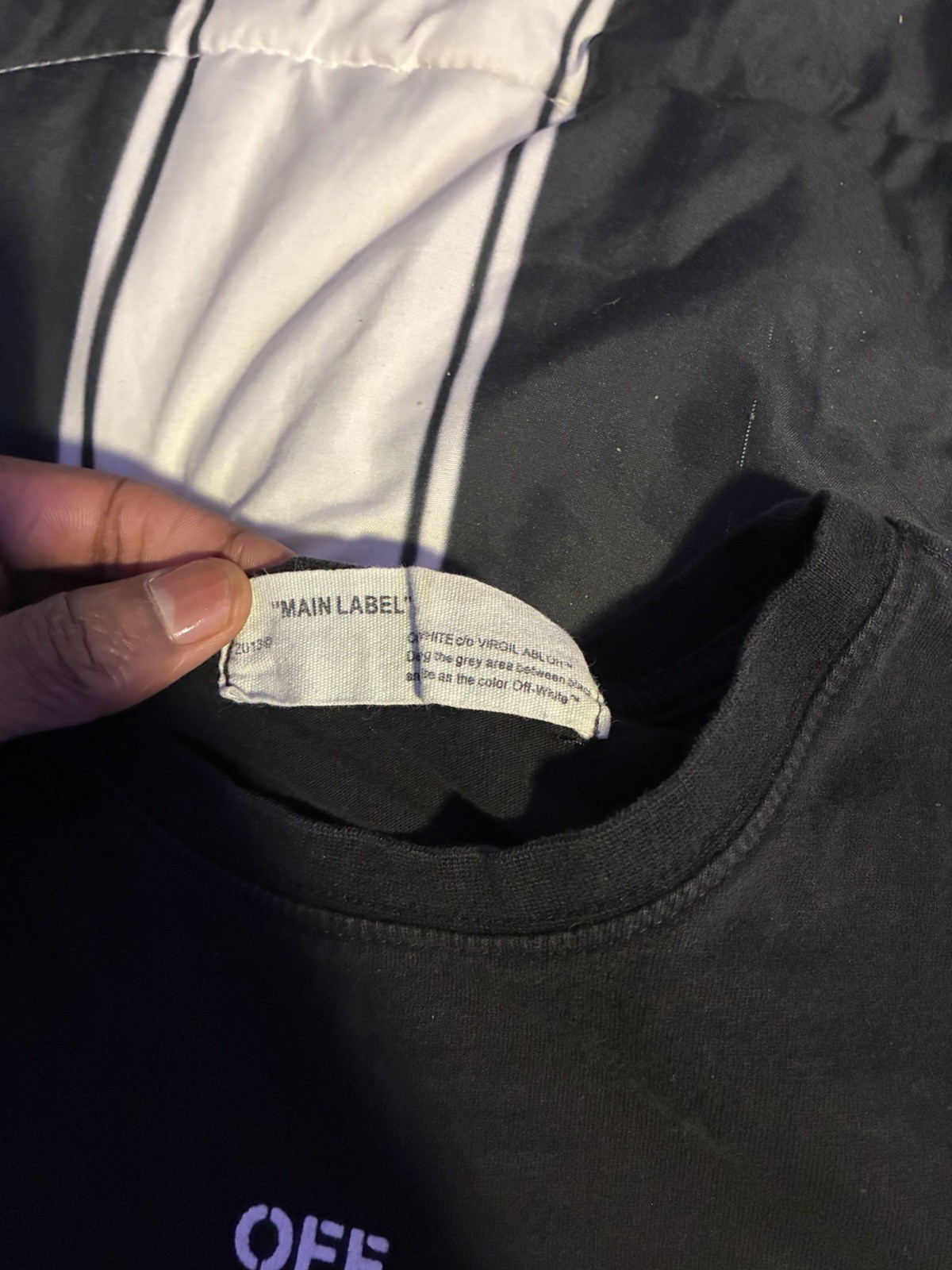 Off-White Temperature Fire Line Graphic Black Men… - image 2