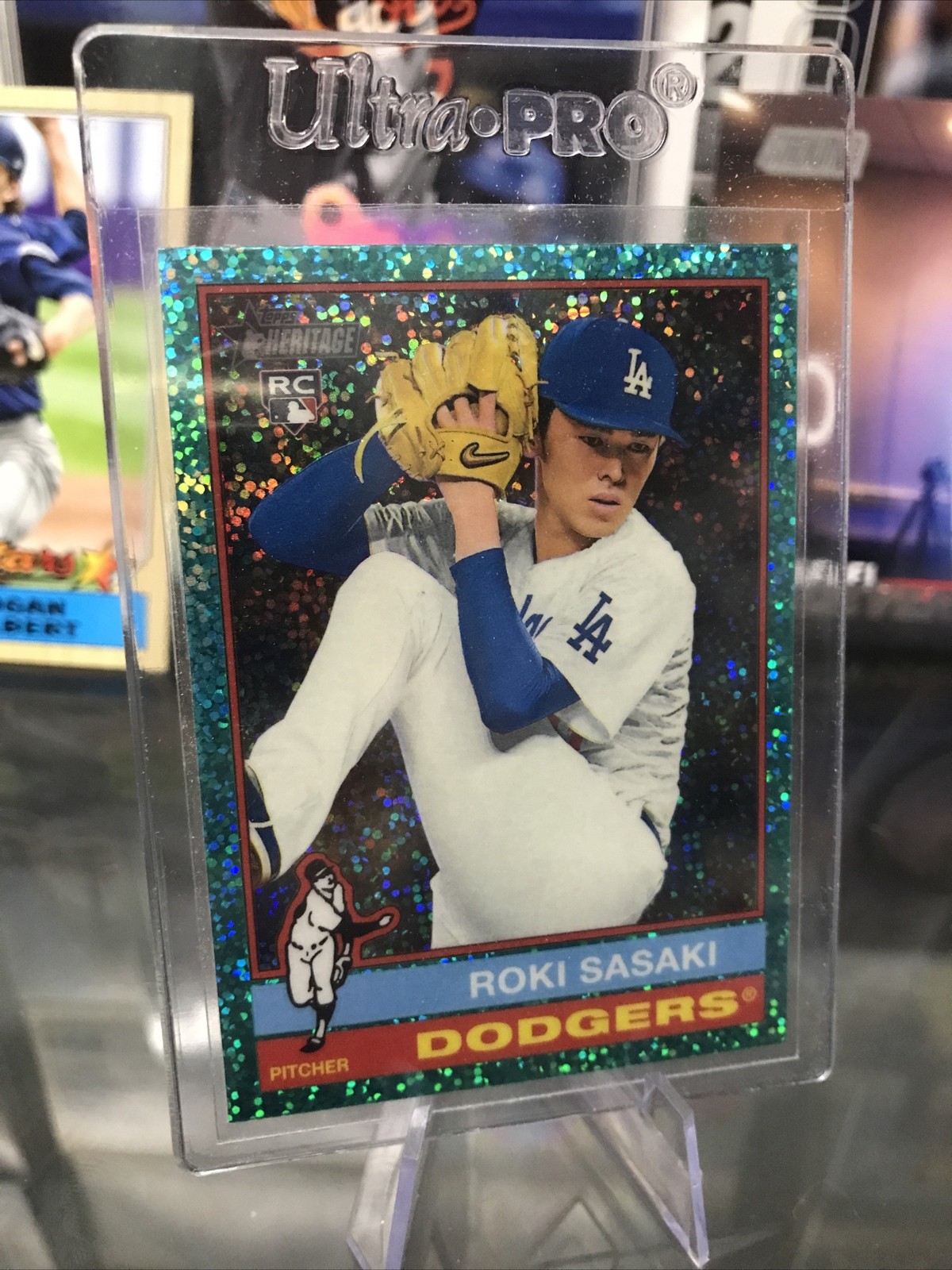 2025 Topps Heritage - Roki Sasaki #224 Chrome Aqua Sparkle Refractor (RC)