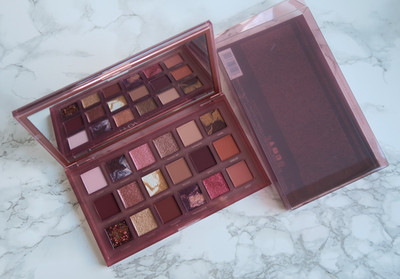 Huda Beauty Naughty Nude Lidschatten Palette Makeup Shadow 