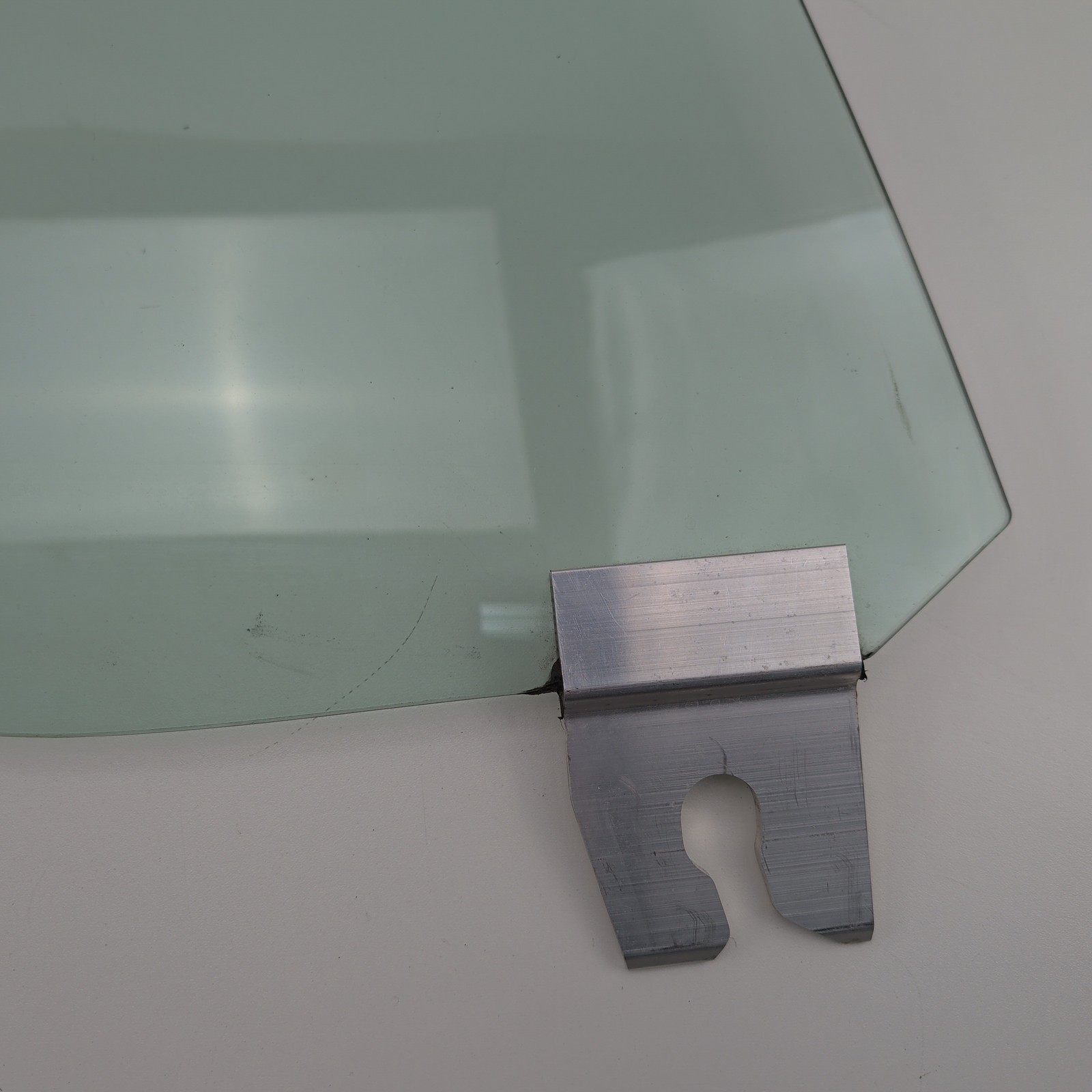 Maserati Quattroporte 2014-2022 Front Right Door glass