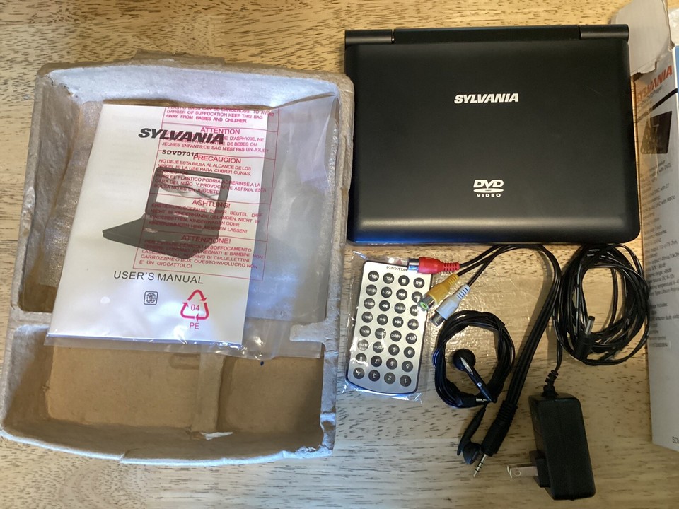 Sylvania Portable DVD Player SDVD7014 Black 7Inch SDVD7014BLACK