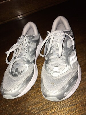 Saucony Cohesion 12 Womens Athletic Shoes Sz 11 Us  Gray