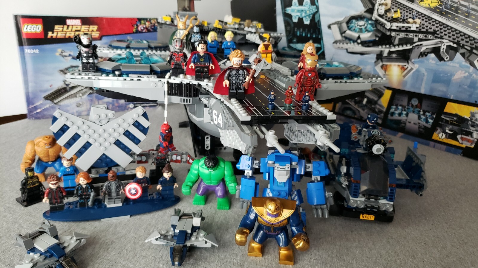 lego avengers 76042