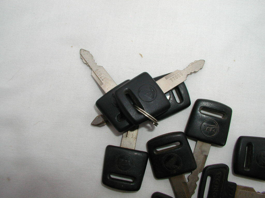 Honda NOS orig. ignition key pre-cut CB750F CB 750F CB 750 F