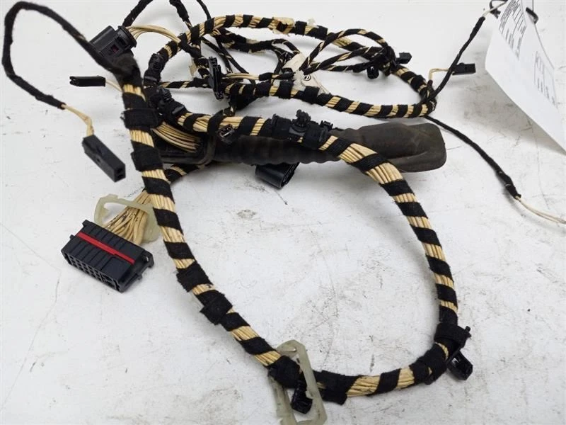 2009 - 2011 VOLKSWAGEN TIGUAN CHICOTE DE FIOS TRASEIRO ESQUERDO ESCOTILHA PORTA-MALAS - Imagem 2 de 4