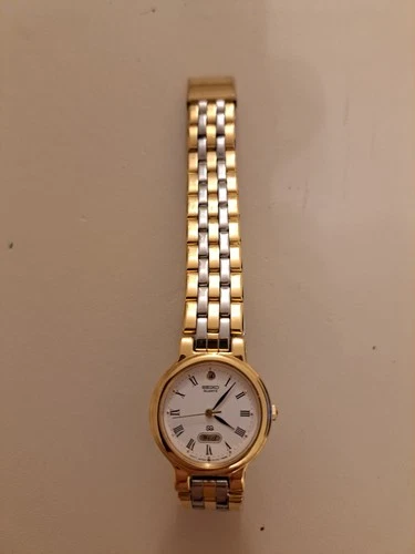 Ladies Vintage Seiko Quartz Day Date Watch In Stainless And Gold Preowned