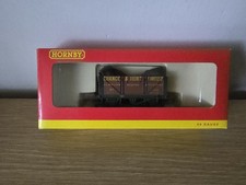 Hornby 7 Plank Wagon With Sheet Rail & Cover R6211B OO Gauge