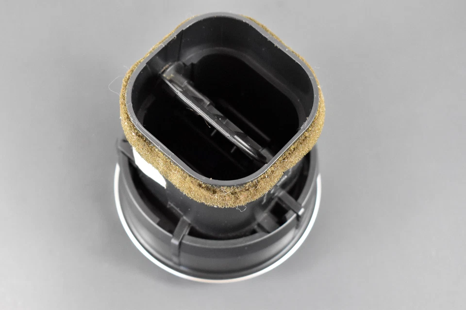 Audi TT MK1 Quattro 2000-2006 calentador de aire delantero rejilla de ventilación 8N0820901A23J OEM Foto 3 de 4