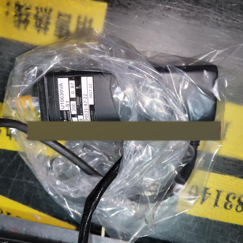 Servomoteur Omron R88M-U20030VA-S1 - Reconditionné - Livraison Rapide - Origine Japon