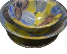Set of 3 Signed GIRALDO Studio Pottery Nesting Bowls - Hand Painted Majolica