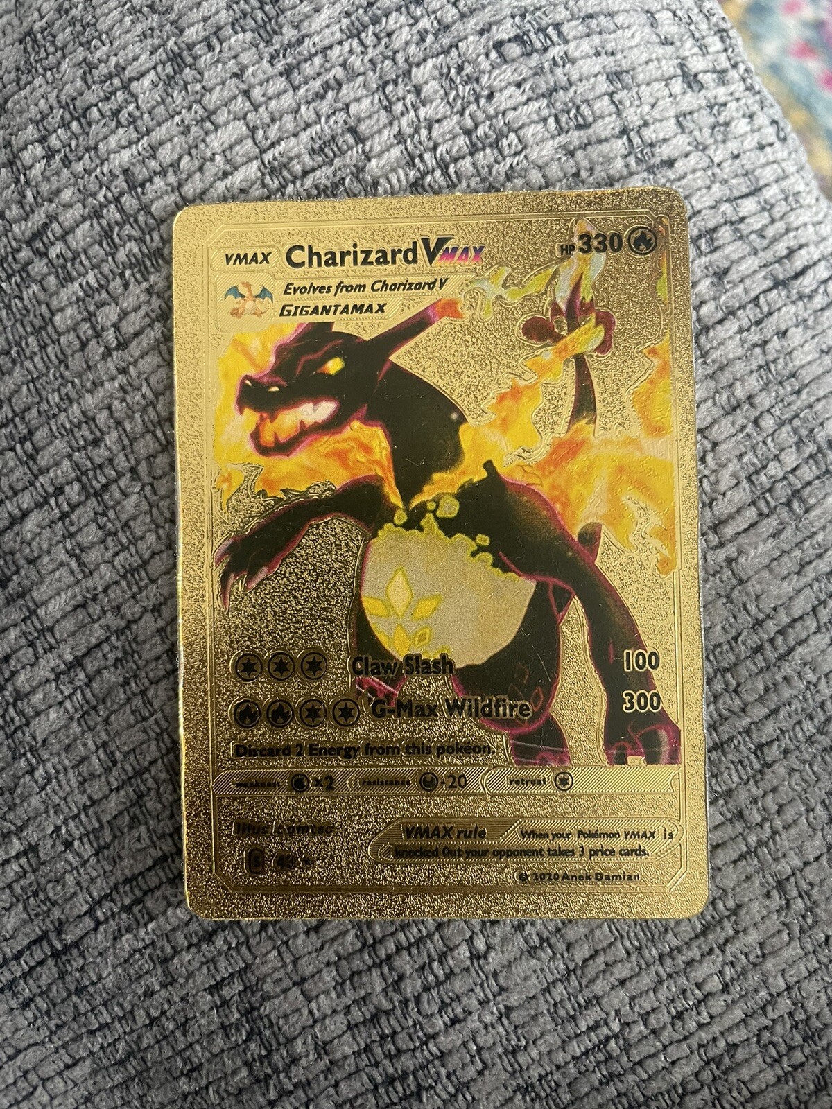 Charizard VMAX | HP 330