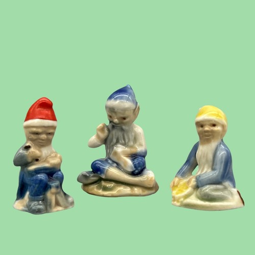 Vintage Set Of 3 Wade Whimsies Lucky Fairy Folk Leprechauns Gnomes Pixies - Picture 8 of 8
