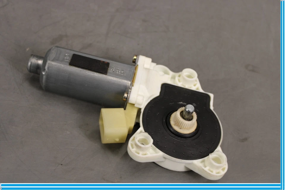 03-12 Mercedes SL550 SL55 AMG R230 Front Left Driver Side Window Regulator Motor - Image 3 of 4