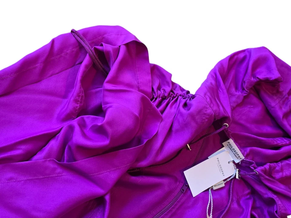 Jaqueta com Capuz New Old Stock Philosophy Alberta Ferreti Roxa Seda Flowy - Imagem 3 de 4