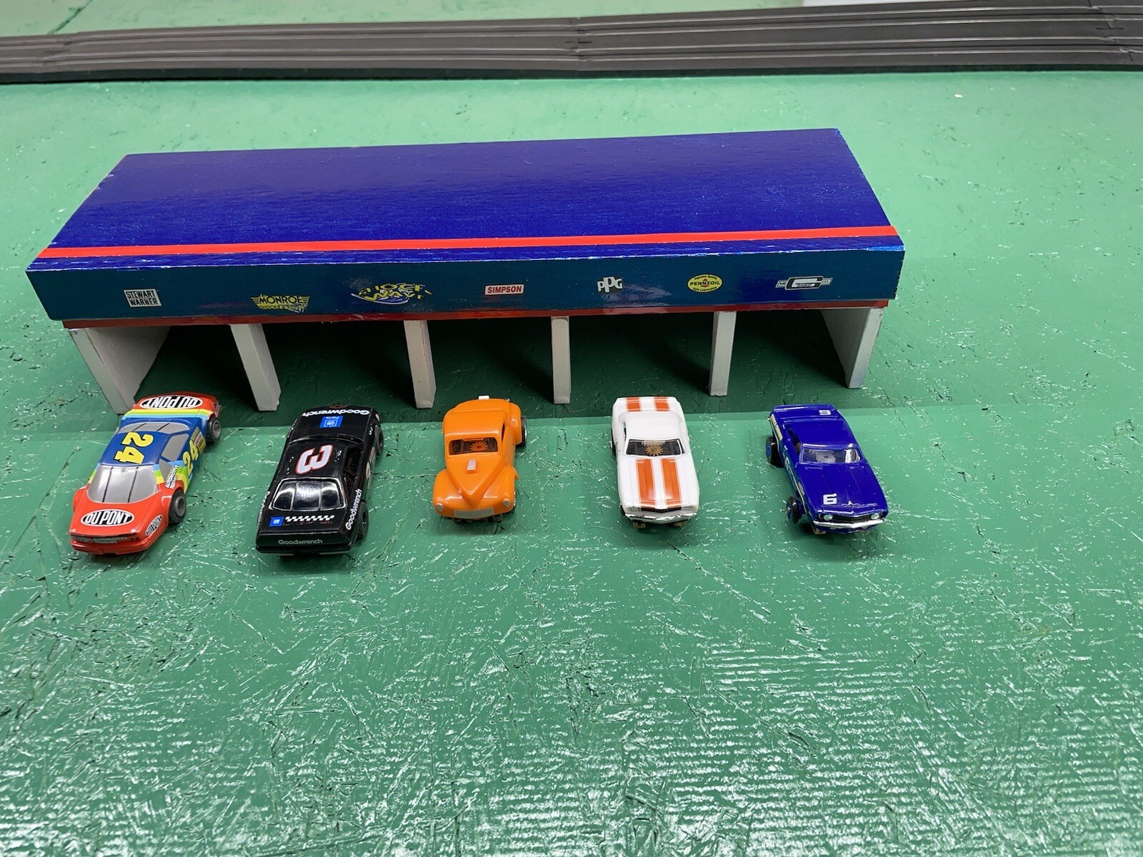 slot cars ho, AFX,Autoworld, Lifelike, Model Motoring,Tyco,nascar Ho
